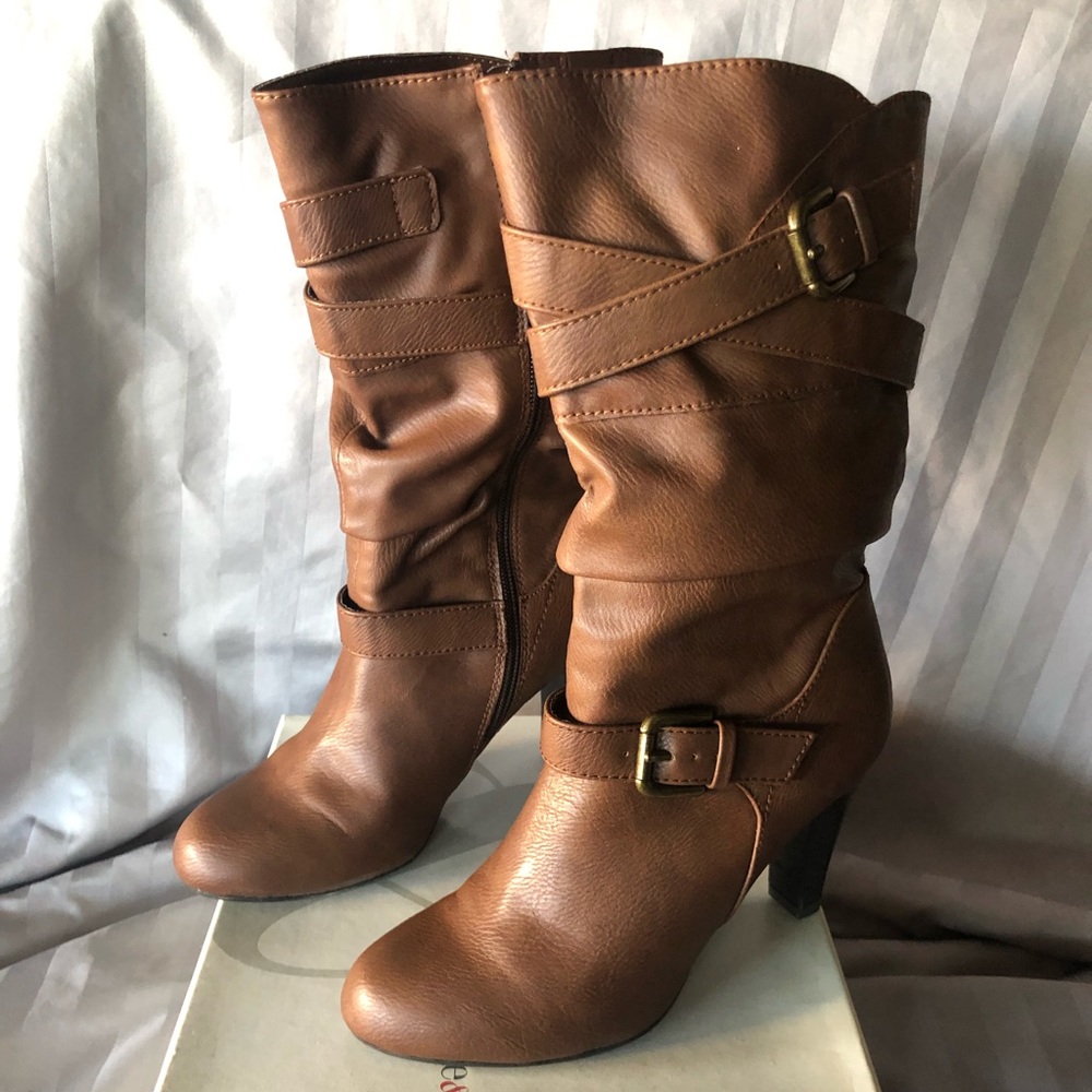 Half calf heeled boot